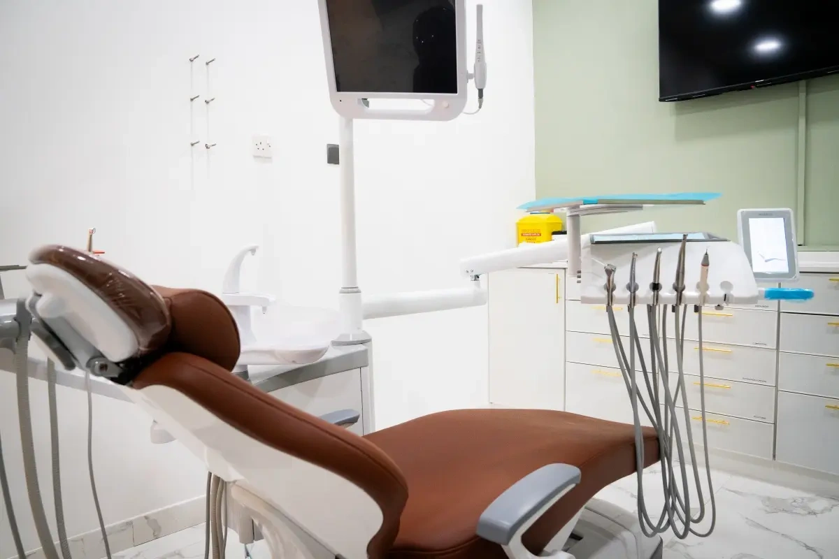 Dental chair, instruments and monitor in the Legacy Care clinic